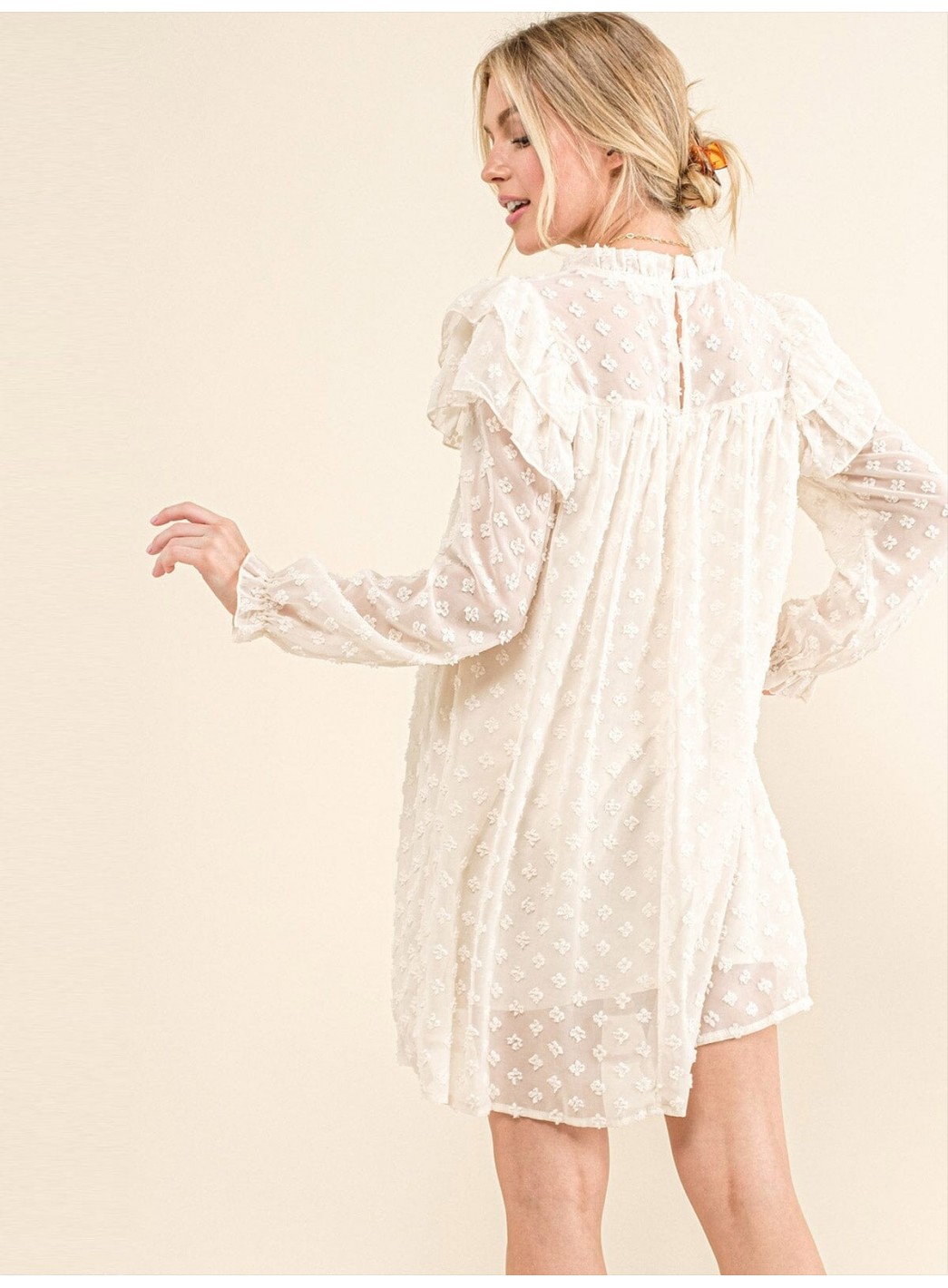 WOMEN'S LONG RUFFLE SLEEVE SWISS DETAILED TUNIC MINI DRESS WOMEN'S LONG RUFFLE SLEEVE SWISS DETAILED TUNIC MINI DRESS