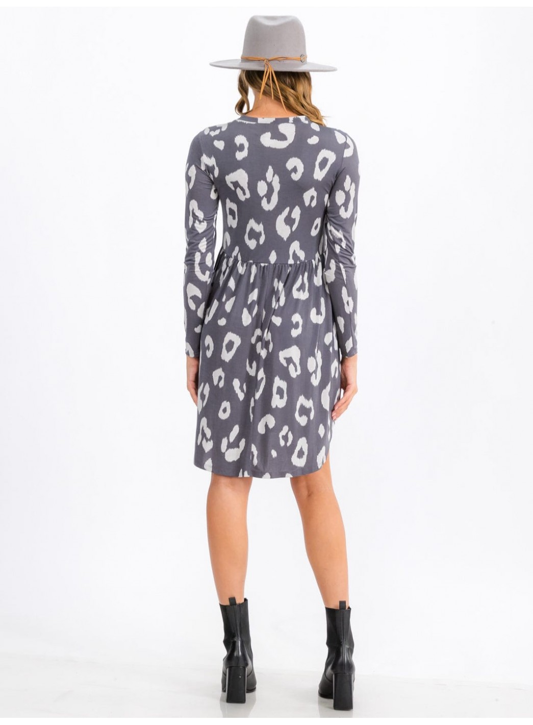 WOMEN'S LONG SLEEVE ELASTIC WAIST FRONT POCKETS ANIMAL PRINT MINI DRESS WOMEN'S LONG SLEEVE ELASTIC WAIST FRONT POCKETS ANIMAL PRINT MINI DRESS