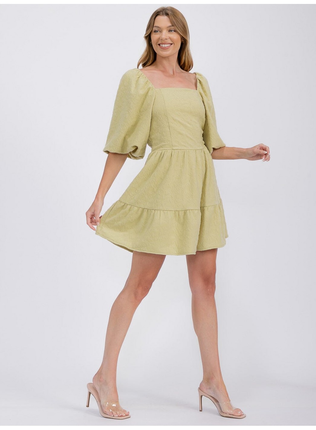 WOMEN'S SHORT PUFF SLEEVE SQUARE NECK SMOCK DETAILED TIERED MINI DRESS WOMEN'S SHORT PUFF SLEEVE SQUARE NECK SMOCK DETAILED TIERED MINI DRESS