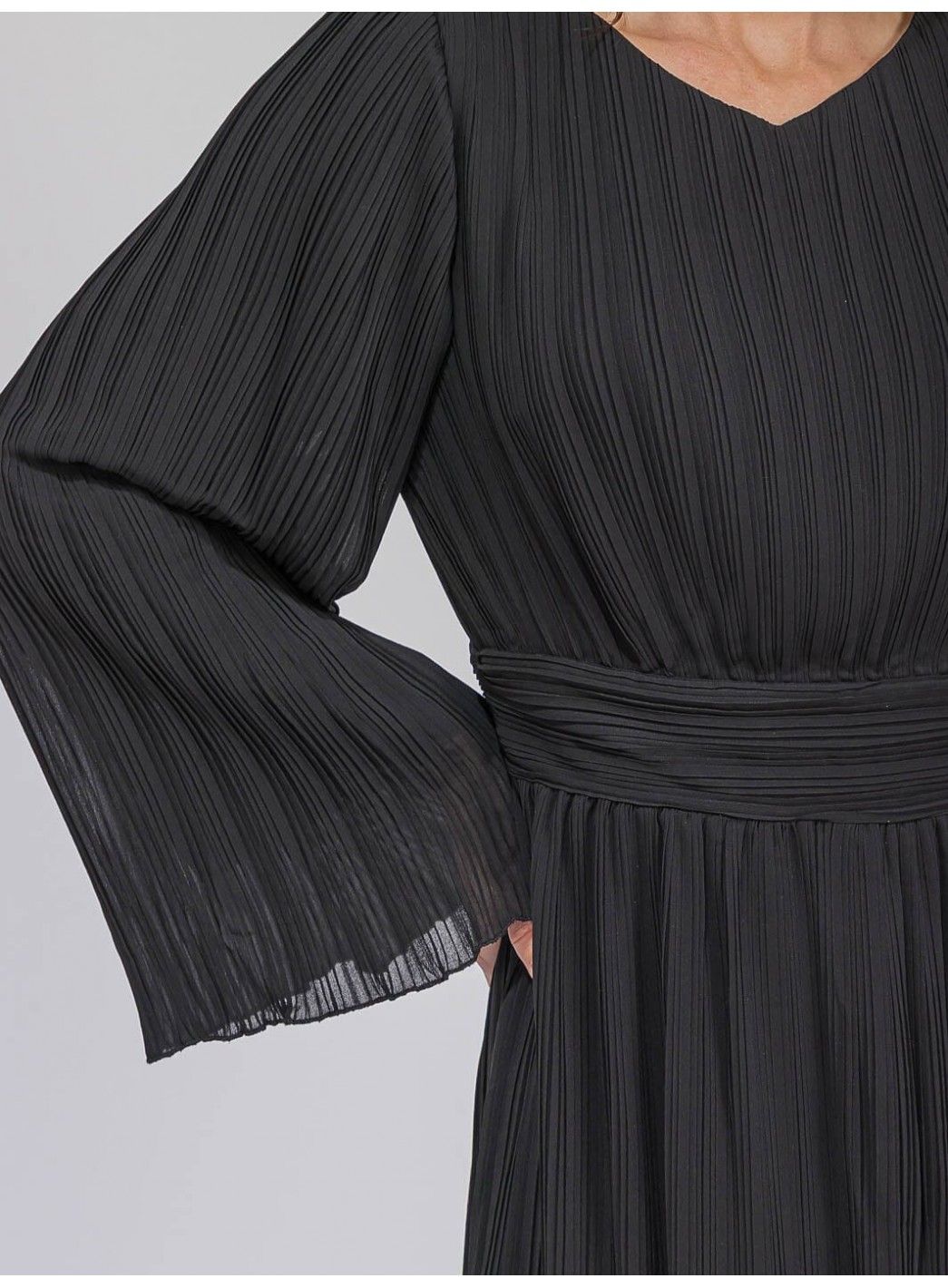 WOMEN'S LONG BELL SLEEVE V-NECK PLEATED MAXI DRESS WOMEN'S LONG BELL SLEEVE V-NECK PLEATED MAXI DRESS
