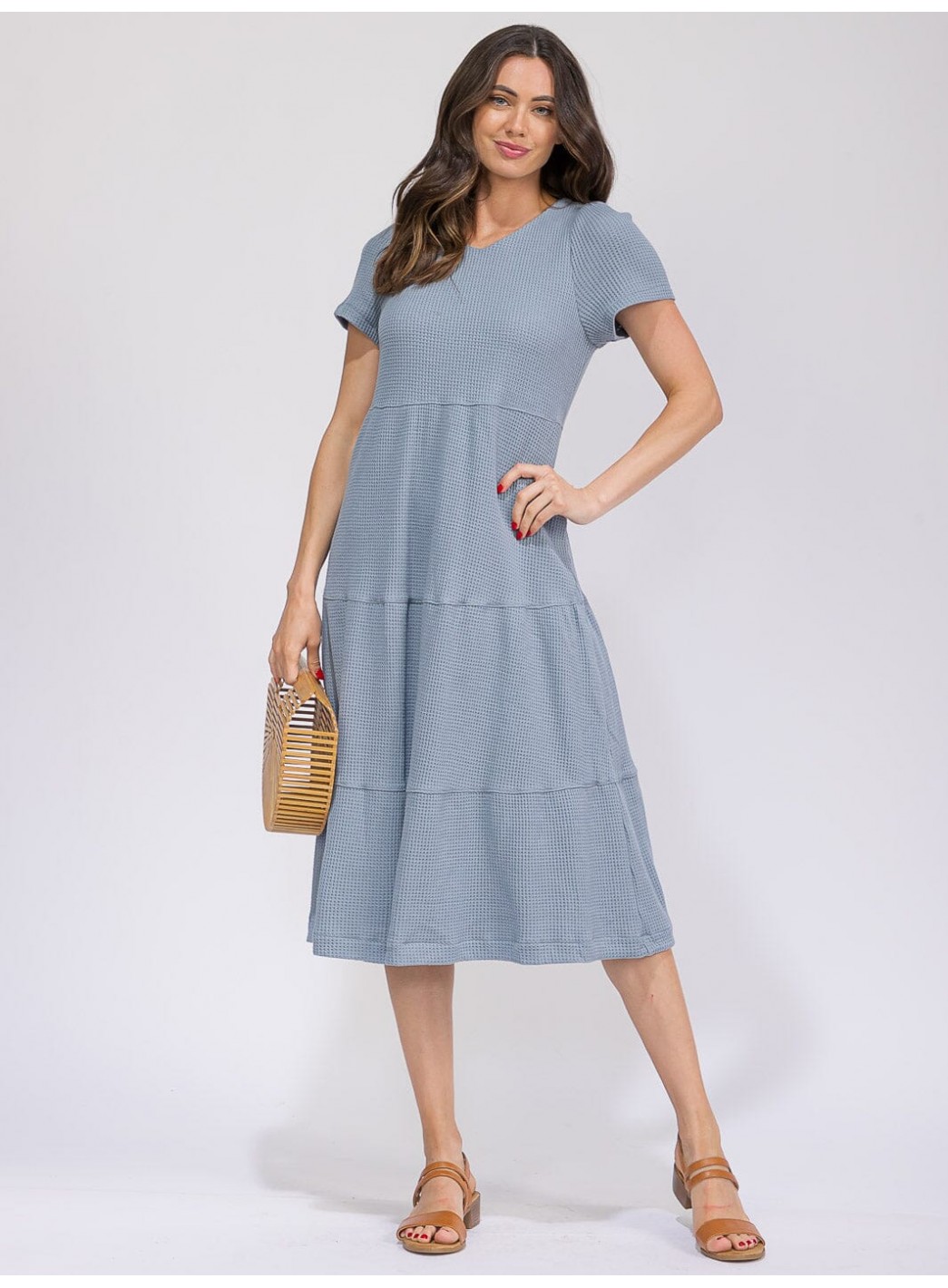 WOMEN'S SHORT SLEEVE FRONT POCKETS TIERED WAFFLE MIDI DRESS WOMEN'S SHORT SLEEVE FRONT POCKETS TIERED WAFFLE MIDI DRESS