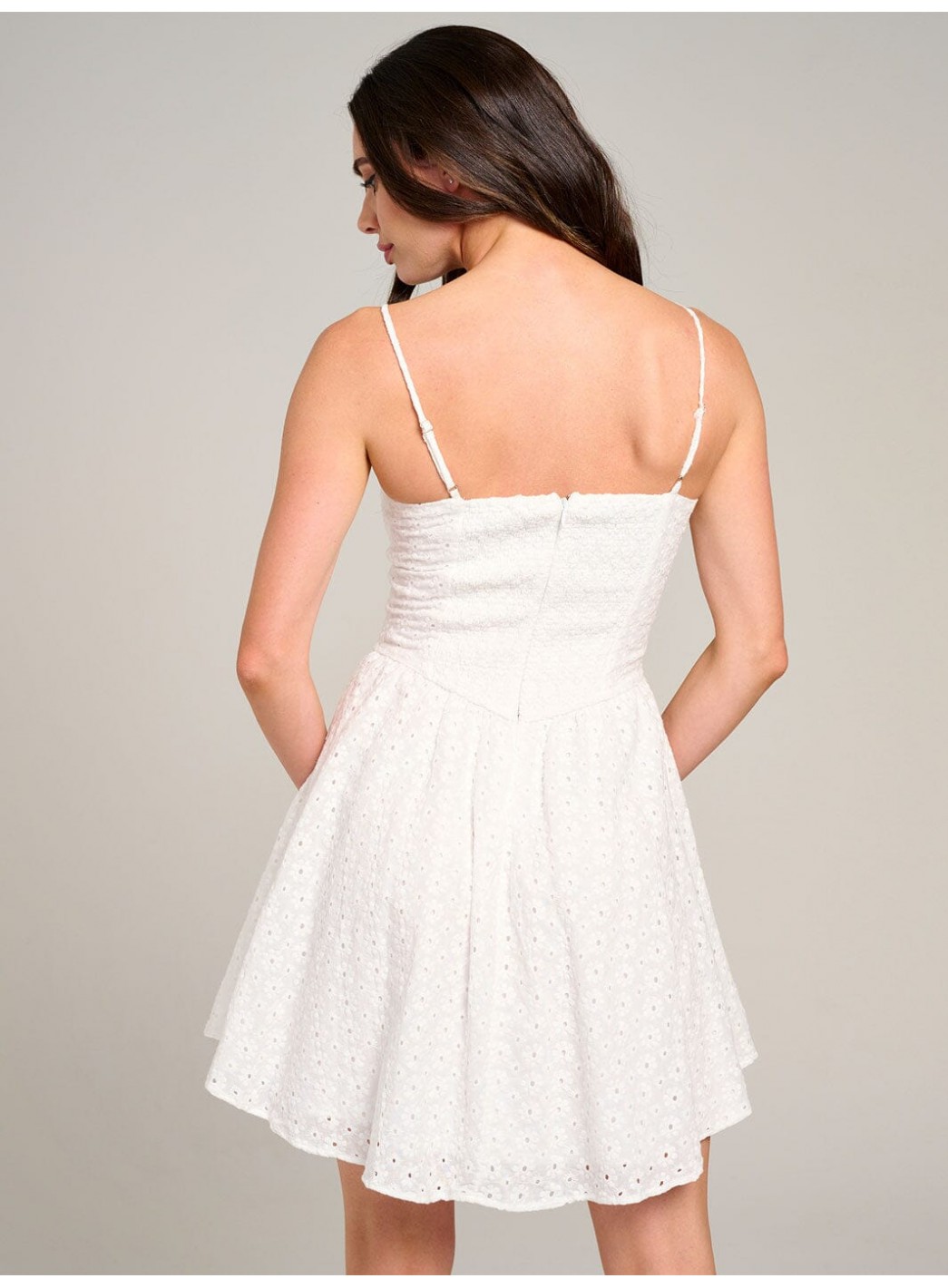 WOMEN'S SLEEVELESS V-NECK SMOCK EYELET MINI DRESS WOMEN'S SLEEVELESS V-NECK SMOCK EYELET MINI DRESS