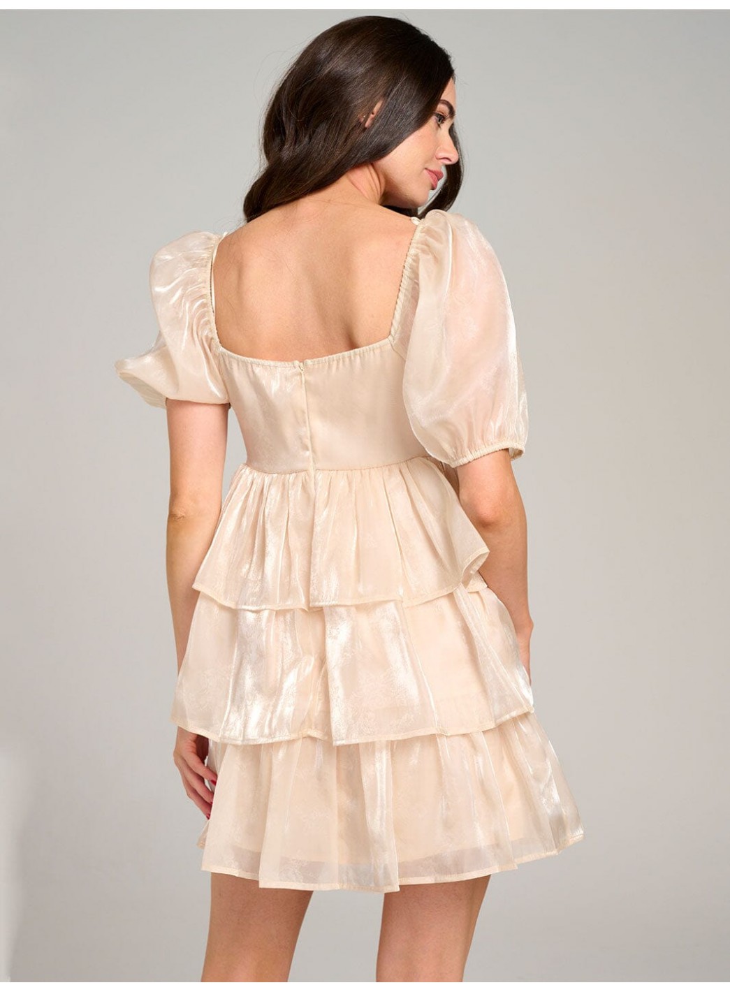 WOMEN'S SHORT PUFF SLEEVE SQUARE NECK TIERED RUFFLE MINI DRESS WOMEN'S SHORT PUFF SLEEVE SQUARE NECK TIERED RUFFLE MINI DRESS