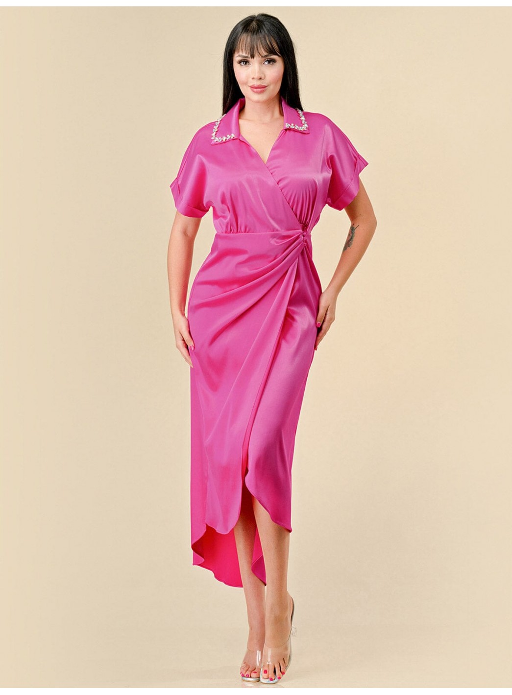 WOMEN'S SHORT SLEEVES STUDS NECK DETAILE... WOMEN'S SHORT SLEEVES STUDS NECK DETAILE...