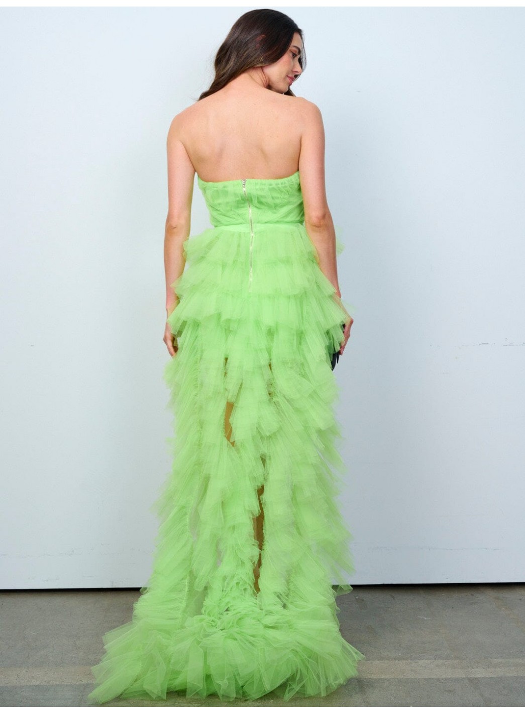 WOMEN'S SLEEVELESS SURPLICE TIERED RUFFLE HIGH-LOW MINI DRESS WOMEN'S SLEEVELESS SURPLICE TIERED RUFFLE HIGH-LOW MINI DRESS