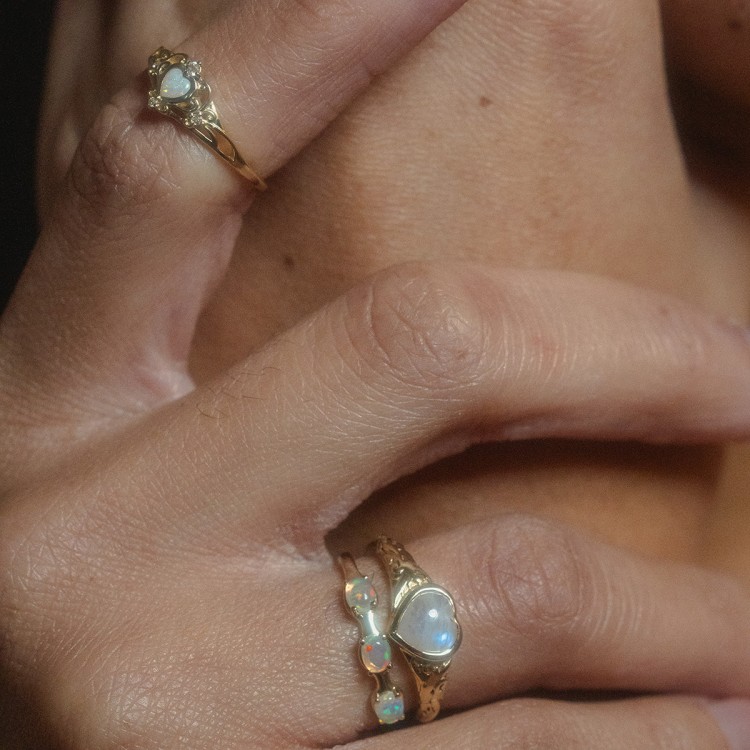 Solid Gold Openwork Filigree Opal Heart Ring