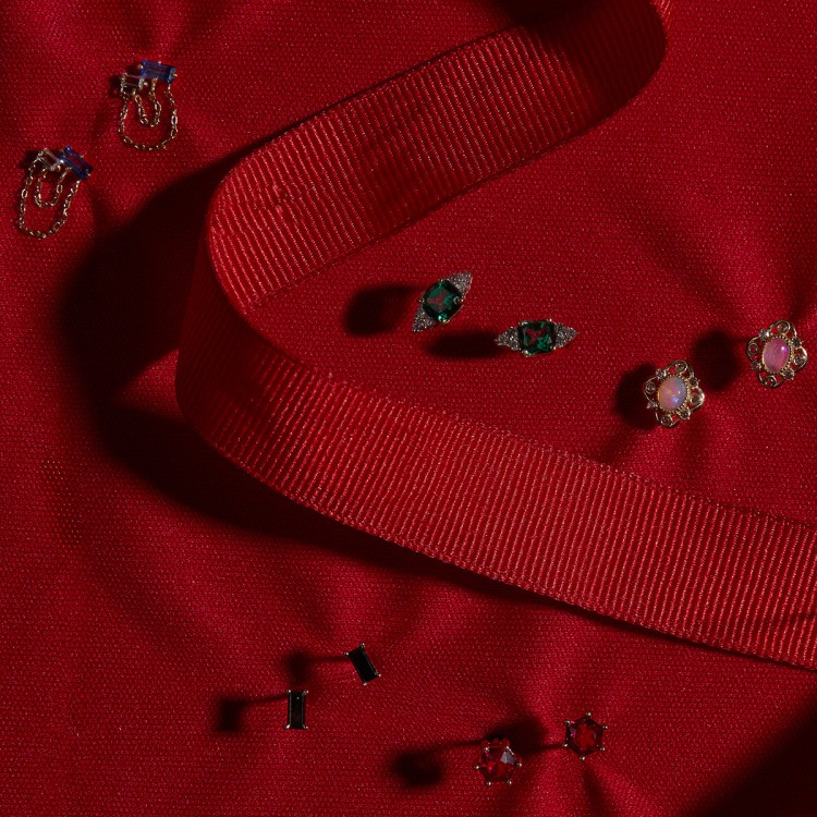 Solid Gold Capsule Classic Ruby Studs